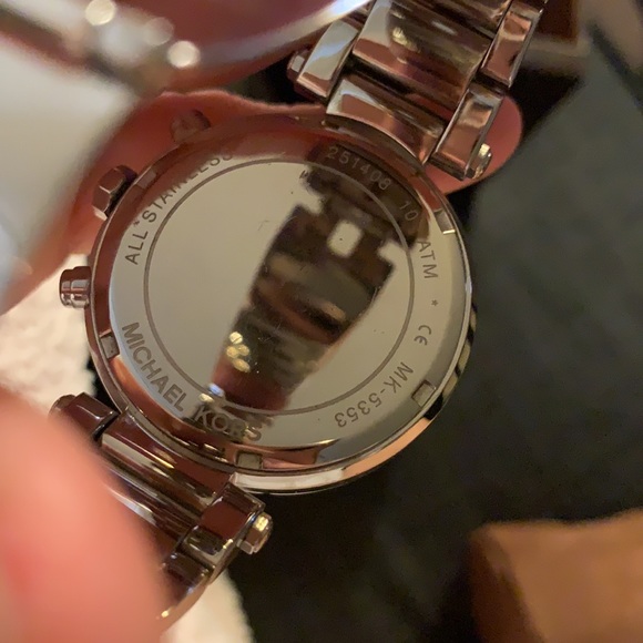Michael Kors Parked Silver Dial Woman’s Watch - Picture 2 of 9